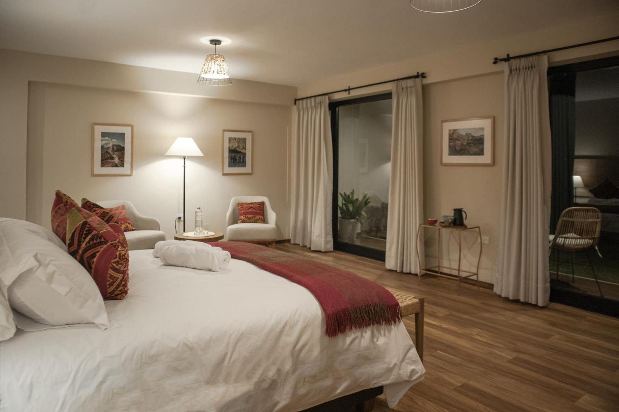 Sierra Sacred Valley Hotel